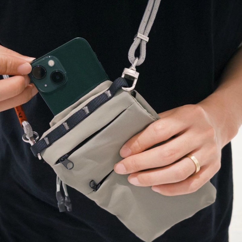 Men Slim Fit Crossbody Phone B - đánh giá và giá Phone Accessories Men